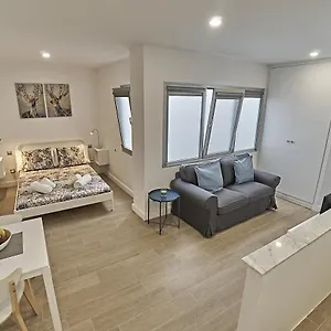 https://malibu-canteras-studio-8-playa-wifi-smarttv-ac.in-canary-islands.com